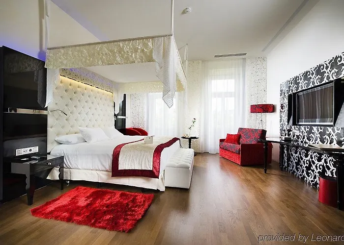 Iberostar Grand מלון